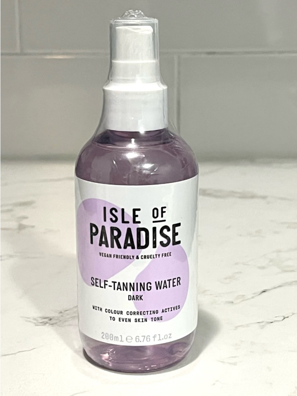 Isle of Paradise DARK Self-Tanning Water -